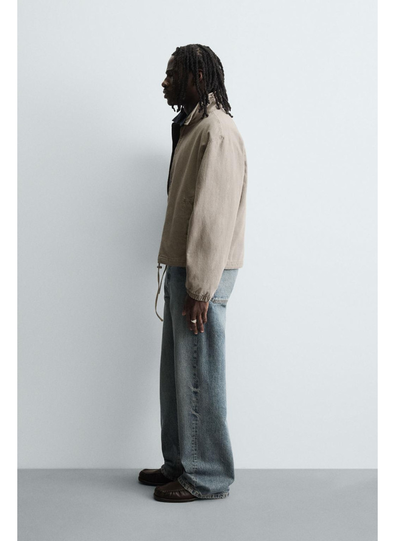 Куртка с утепленным контрастным воротником Куртка с утепленным контрастным воротником