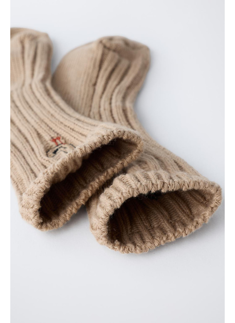 НОСКИ В РУБЧИК С ВЫШИВКОЙ НОСКИ В РУБЧИК С ВЫШИВКОЙ