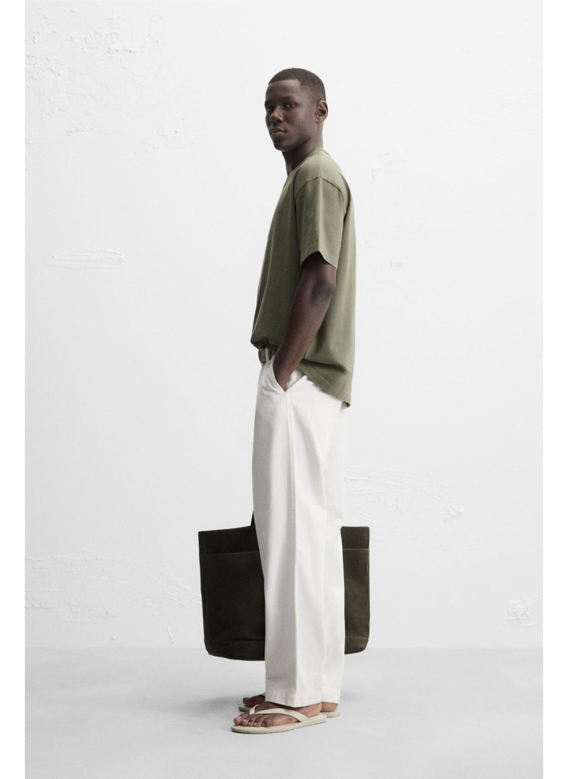 Футболка свободного кроя из плотного хлопка Футболка свободного кроя из плотного хлопка