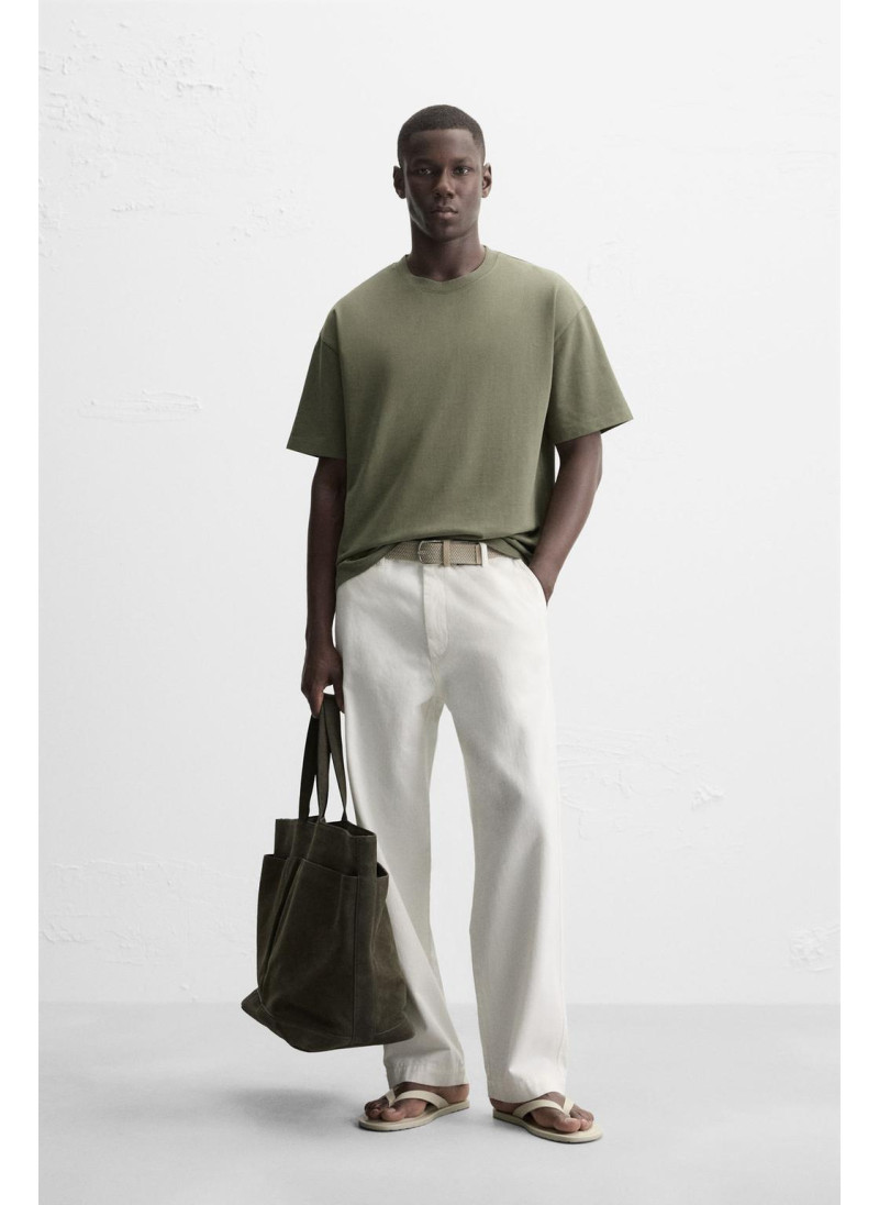 Футболка свободного кроя из плотного хлопка Футболка свободного кроя из плотного хлопка