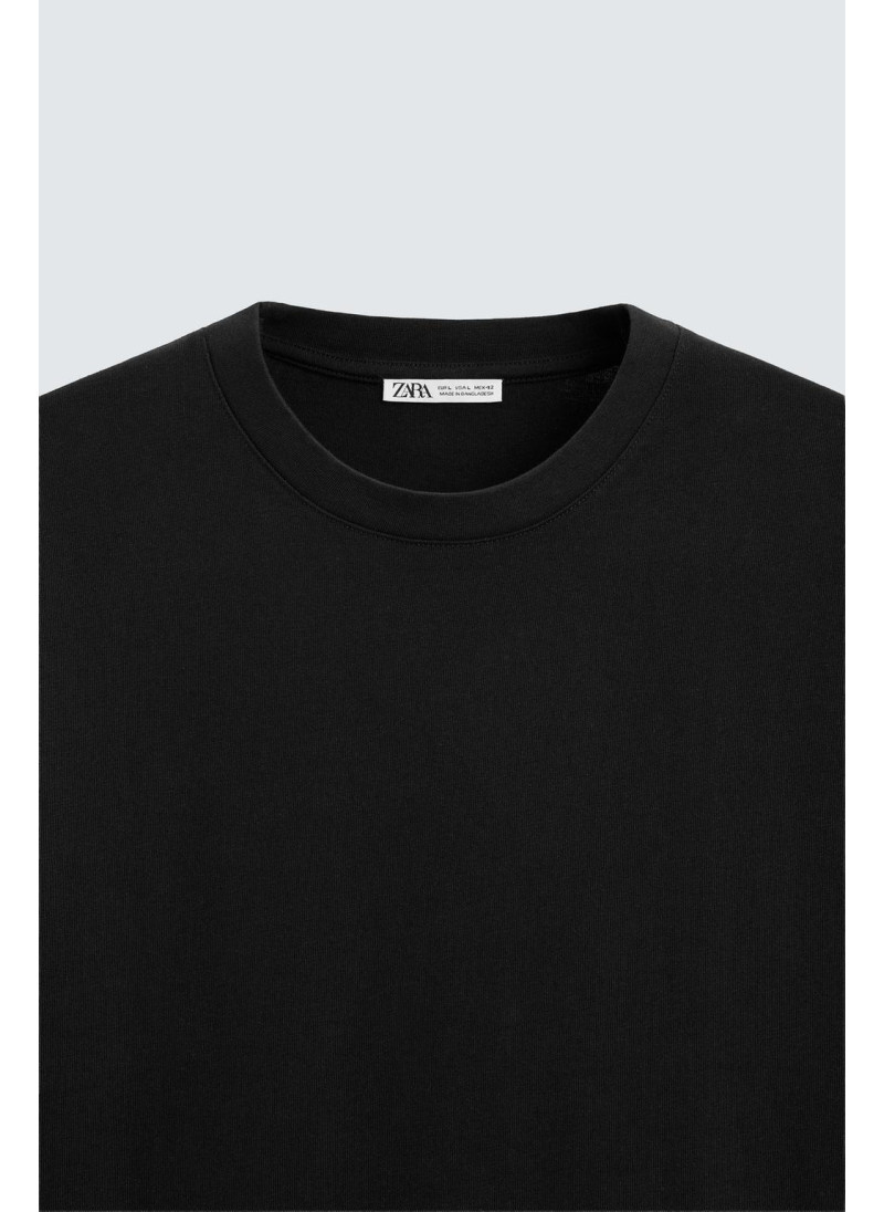 Футболка свободного кроя из плотного хлопка Футболка свободного кроя из плотного хлопка