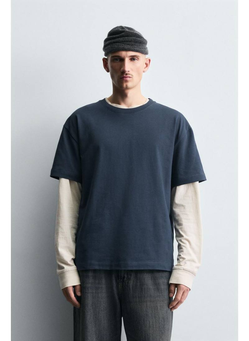 Футболка свободного кроя из плотного хлопка Футболка свободного кроя из плотного хлопка