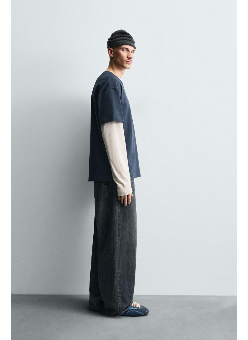 Футболка свободного кроя из плотного хлопка Футболка свободного кроя из плотного хлопка