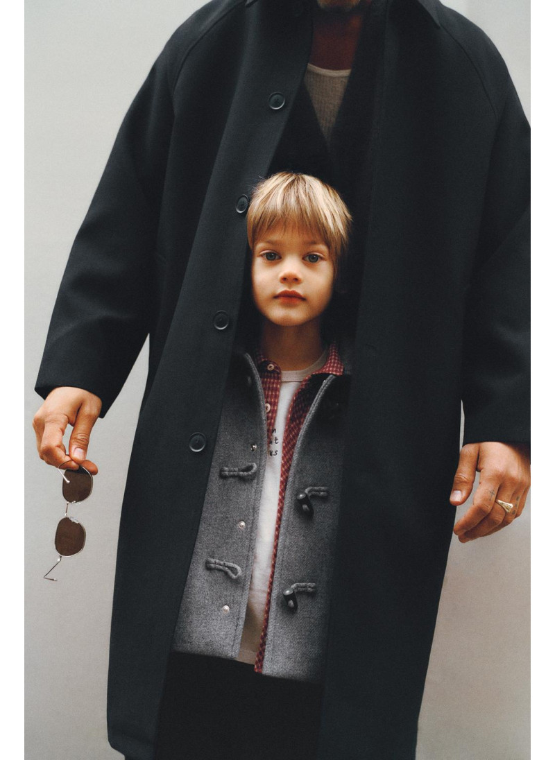 Футболка с вышитым лозунгом Футболка с вышитым лозунгом