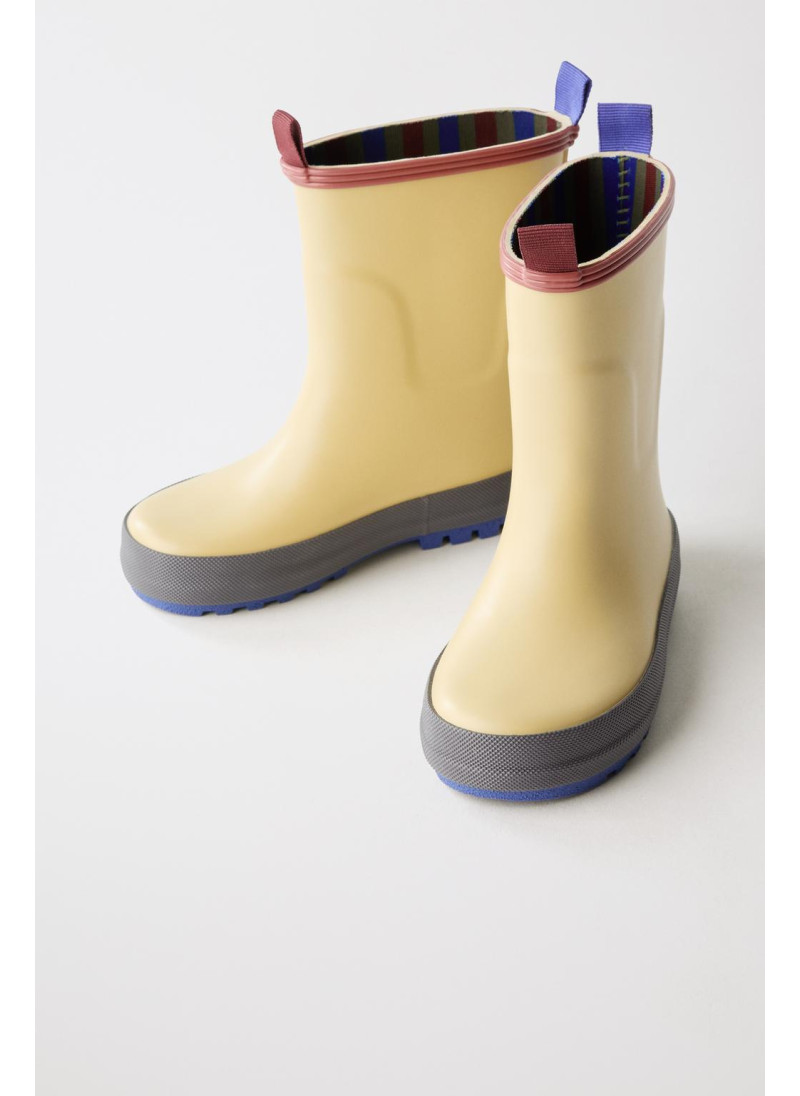 Резиновые сапоги zara с блоками цветов Резиновые сапоги zara с блоками цветов