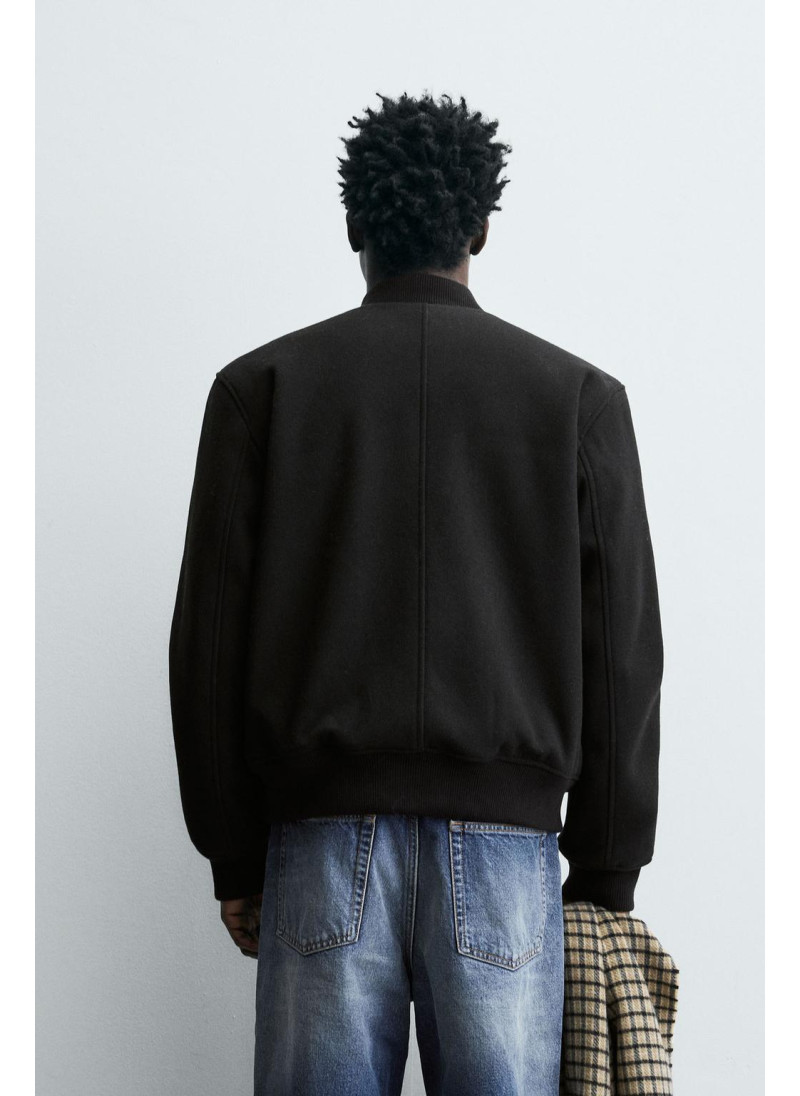 Куртка-бомбер с комбинированными материалами Куртка-бомбер с комбинированными материалами