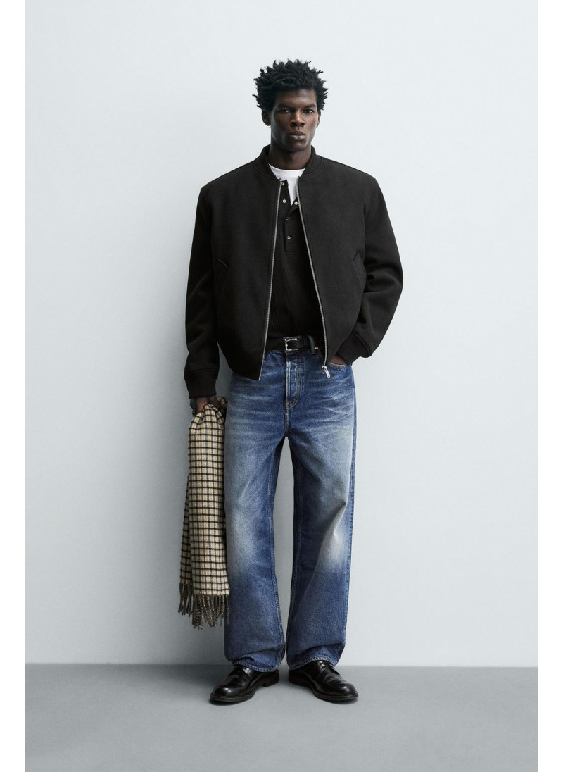 Куртка-бомбер с комбиниров�...