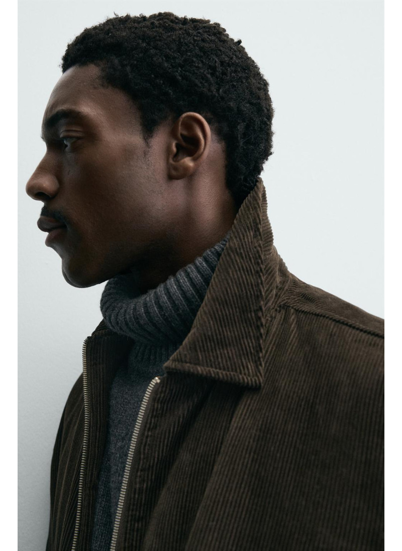 Куртка из вельвета с квадратным стежком Куртка из вельвета с квадратным стежком