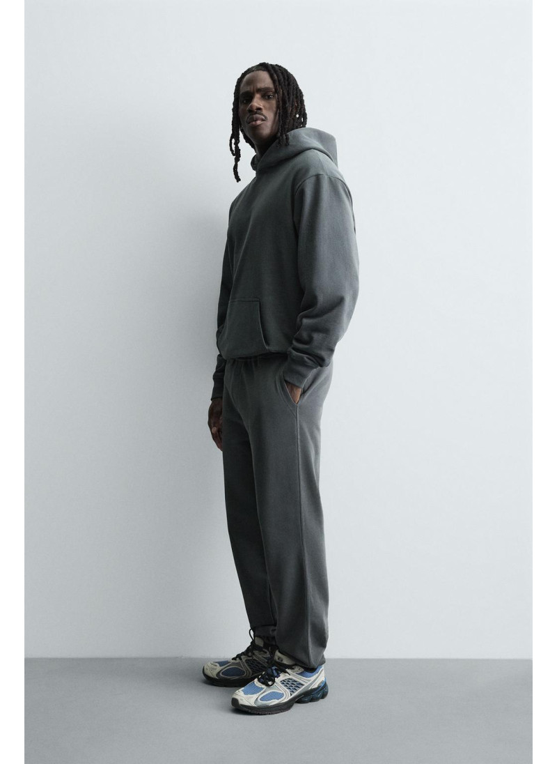 Брюки-джоггеры свободного кроя Брюки-джоггеры свободного кроя