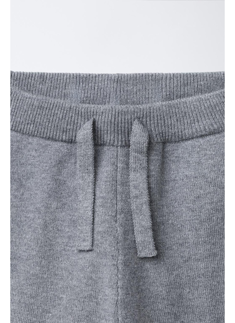 ТРИКОТАЖНЫЕ БРЮКИ-ДЖОГГЕРЫ ТРИКОТАЖНЫЕ БРЮКИ-ДЖОГГЕРЫ