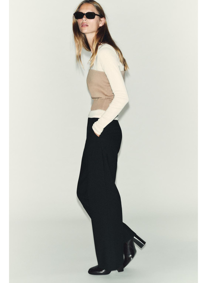 КОМБИНИРОВАННАЯ ФУТБОЛКА С КОРСЕТОМ КОМБИНИРОВАННАЯ ФУТБОЛКА С КОРСЕТОМ