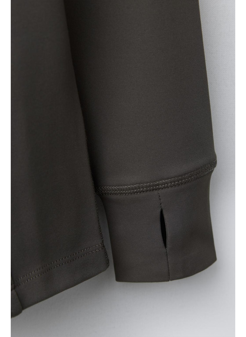 Футболка из коллекции лыжной одежды с термоэффектом Футболка из коллекции лыжной одежды с термоэффектом