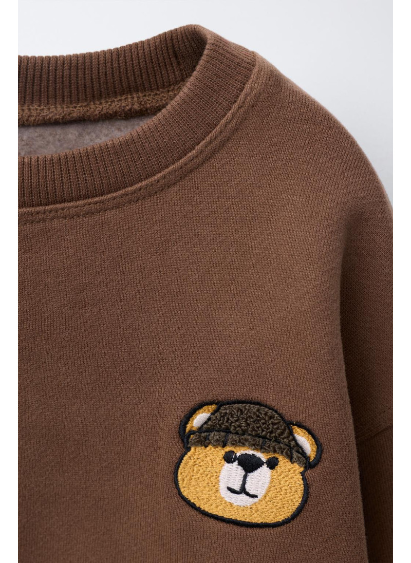 Свитшот с вышитым медведем Свитшот с вышитым медведем