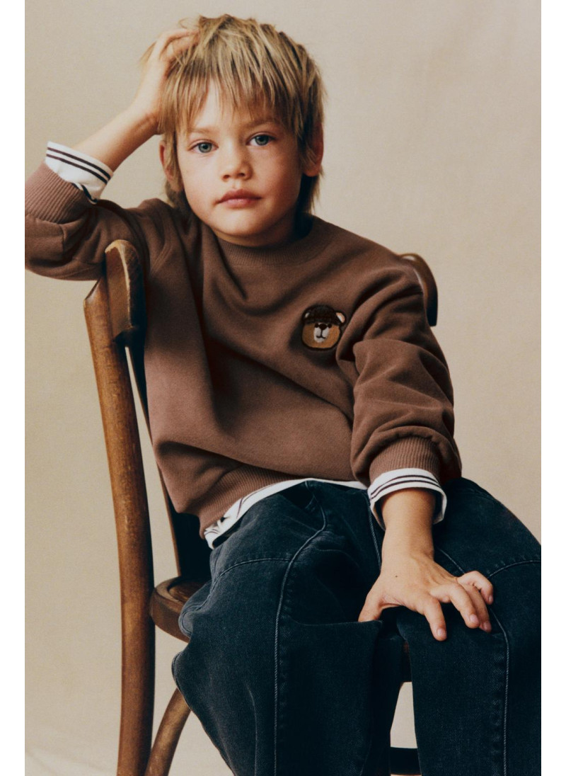 Свитшот с вышитым медведем