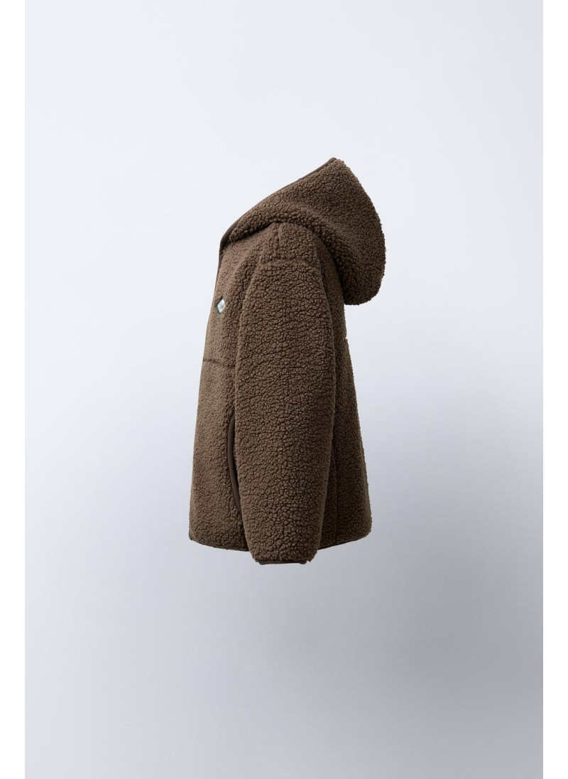 Куртка из искусственного меха с капюшоном zara Куртка из искусственного меха с капюшоном zara