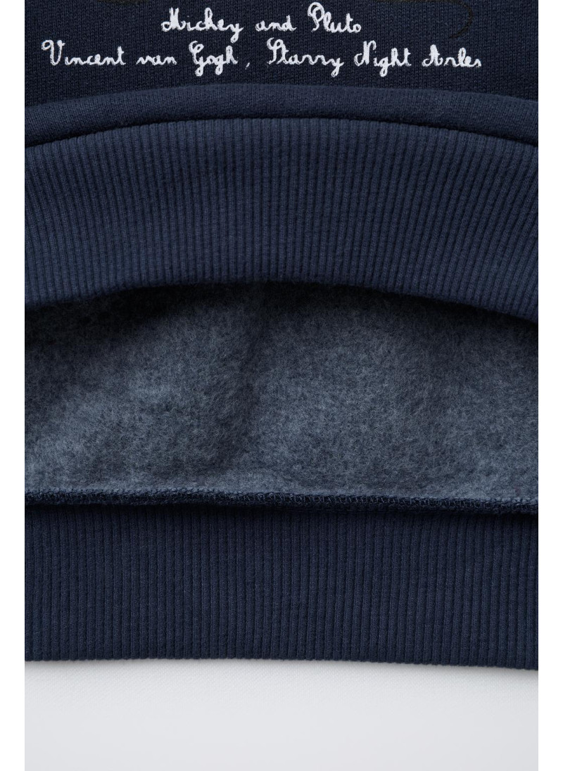 Толстовка с принтом микки маус © disney Толстовка с принтом микки маус © disney