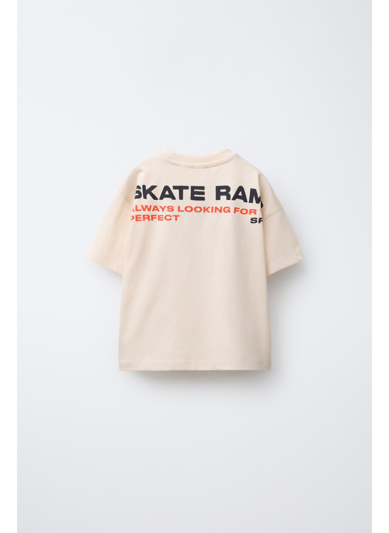 Футболка со скейтбордом Футболка со скейтбордом