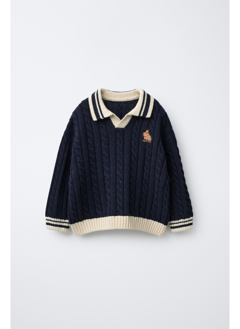 ТРИКОТАЖНОЕ ПОЛО С ВЫШИВКОЙ КАПИБАРЫ ТРИКОТАЖНОЕ ПОЛО С ВЫШИВКОЙ КАПИБАРЫ