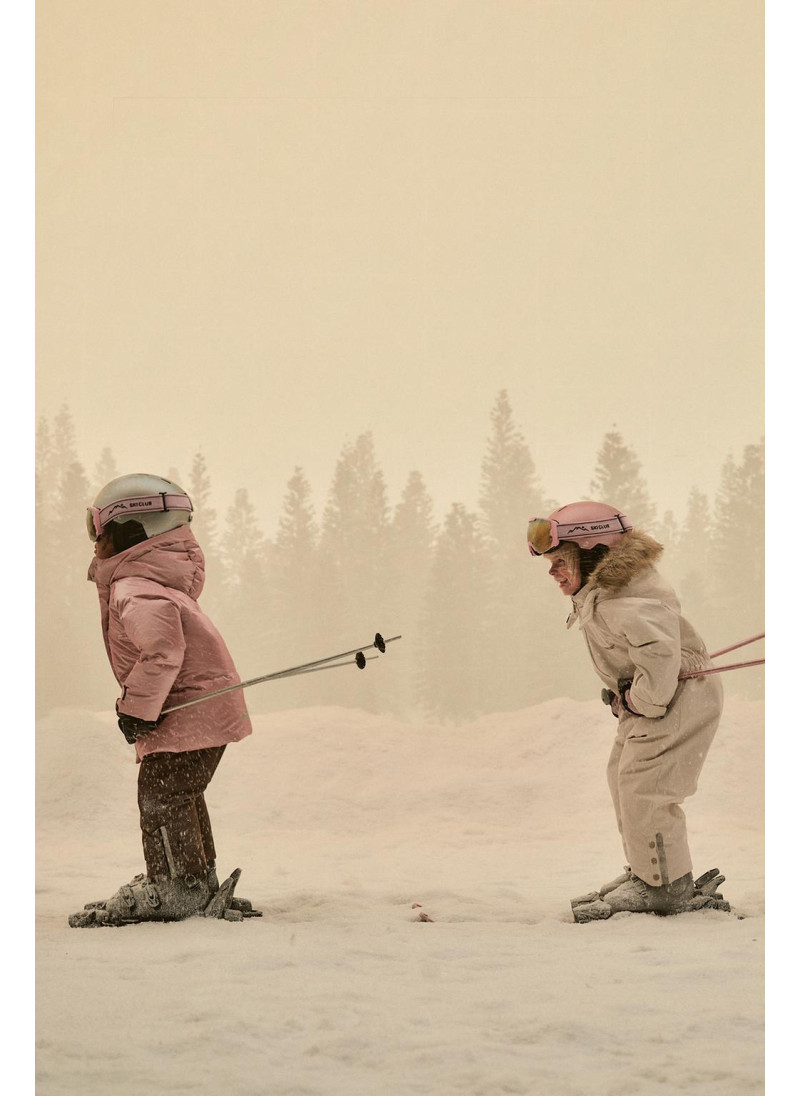 WATER-RESISTANT AND WINDPROOF METALLIC DOWN FEATHER PUFFER JACKET RECCO® SYSTEM SKI COLLECTION WATER-RESISTANT AND WINDPROOF METALLIC DOWN FEATHER PUFFER JACKET RECCO® SYSTEM SKI COLLECTION