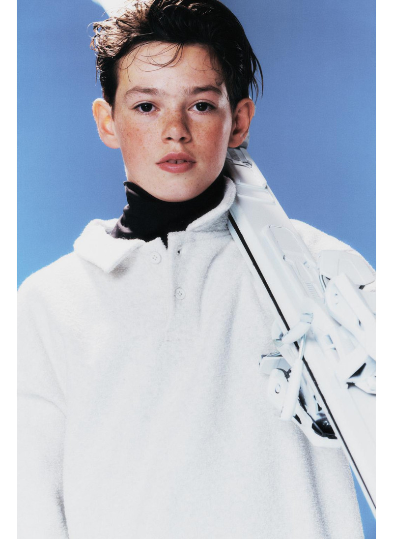 Набор поло и широких брюк с текстурой Набор поло и широких брюк с текстурой