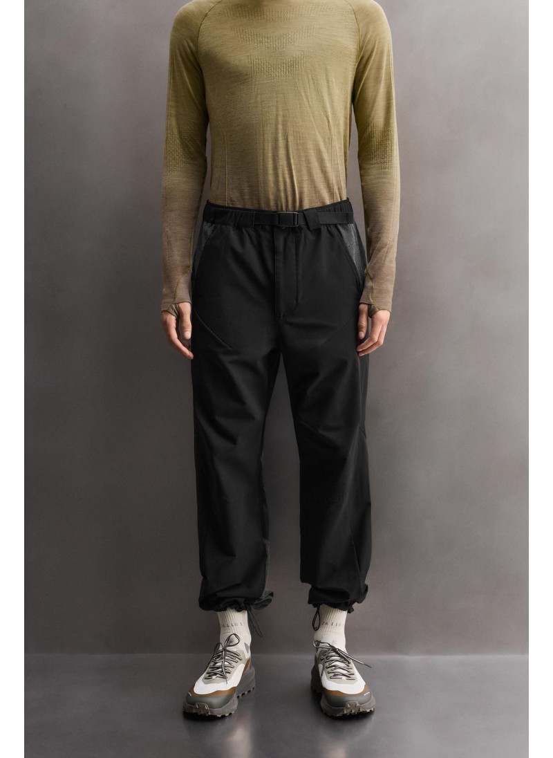 БРЮКИ ИЗ КОМБИНИРОВАННОЙ ВЫСОКОТЕХНОЛОГИЧНОЙ ТКАНИ С РЕМНЕМ БРЮКИ ИЗ КОМБИНИРОВАННОЙ ВЫСОКОТЕХНОЛОГИЧНОЙ ТКАНИ С РЕМНЕМ