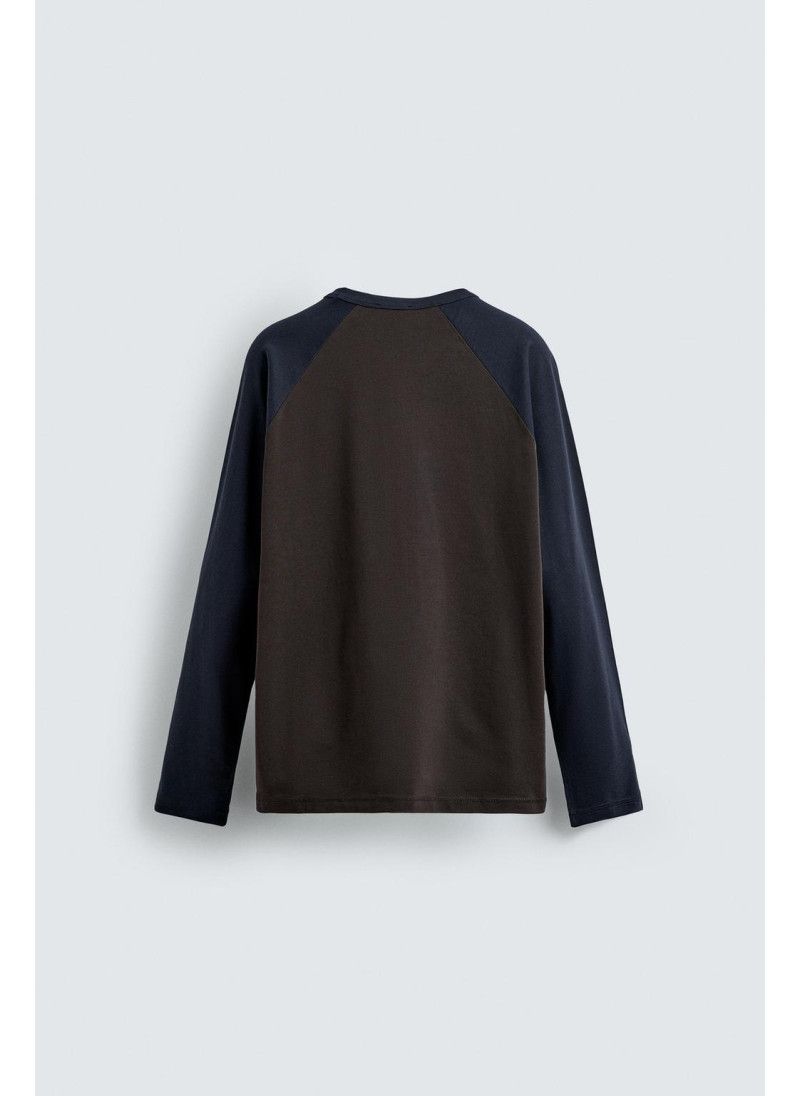 ФУТБОЛКА КОЛОР-БЛОК С РУКАВАМИ РЕГЛАН ФУТБОЛКА КОЛОР-БЛОК С РУКАВАМИ РЕГЛАН