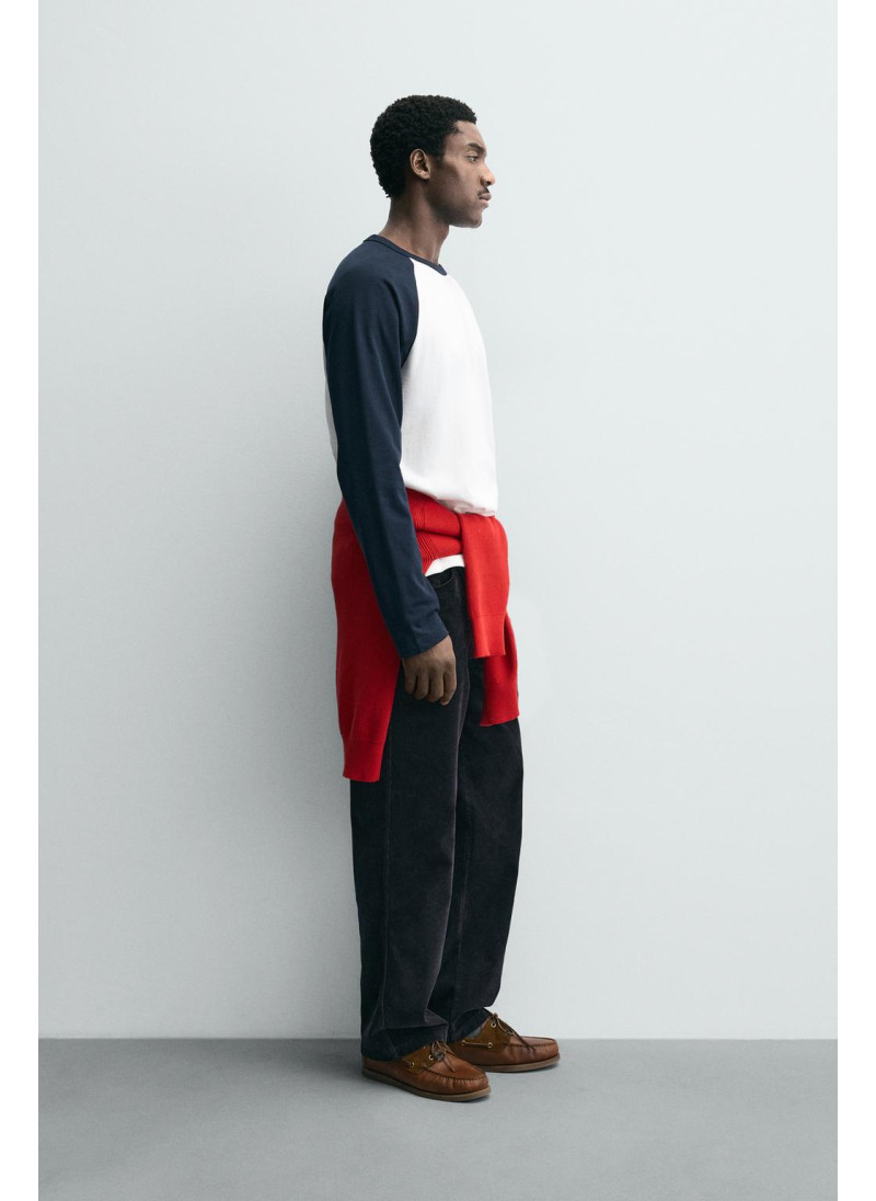 ФУТБОЛКА КОЛОР-БЛОК С РУКАВАМИ РЕГЛАН ФУТБОЛКА КОЛОР-БЛОК С РУКАВАМИ РЕГЛАН