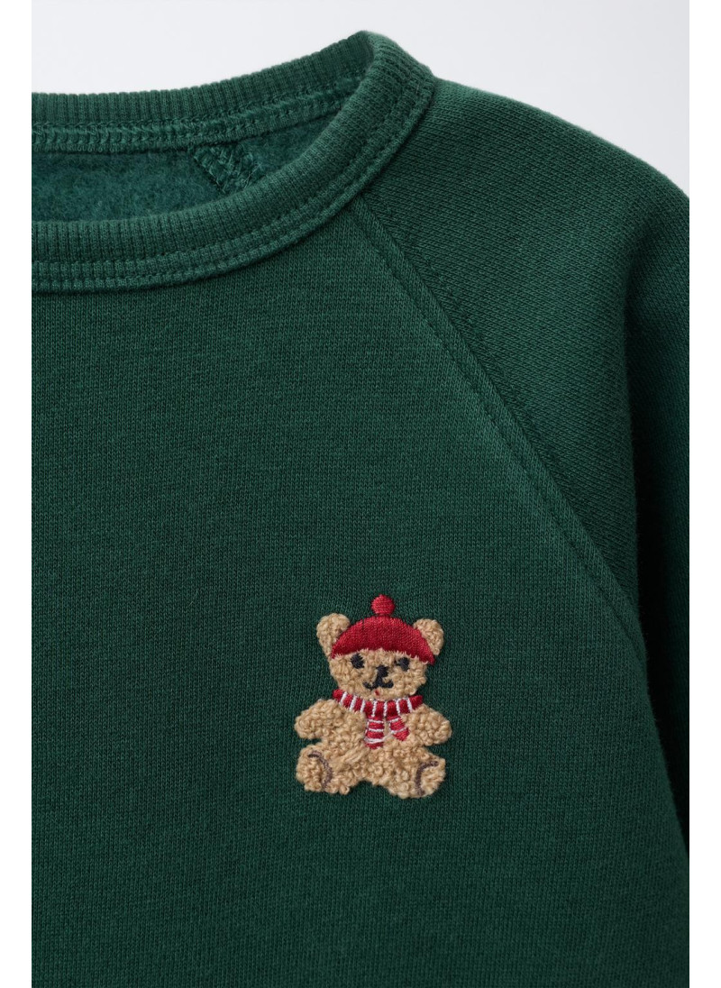 КОМПЛЕКТ ИЗ ТОЛСТОВКИ С МАХРОВОЙ АППЛИКАЦИЕЙ И БРЮК-ДЖОГГЕРОВ КОМПЛЕКТ ИЗ ТОЛСТОВКИ С МАХРОВОЙ АППЛИКАЦИЕЙ И БРЮК-ДЖОГГЕРОВ