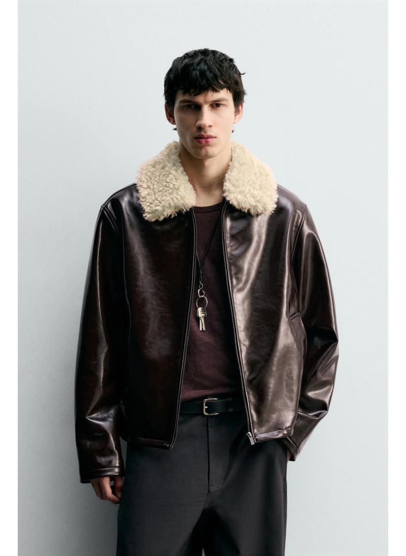 КУРТКА ИЗ ВИНИЛА С КОМБИНИРОВАННОЙ ОТДЕЛКОЙ КУРТКА ИЗ ВИНИЛА С КОМБИНИРОВАННОЙ ОТДЕЛКОЙ