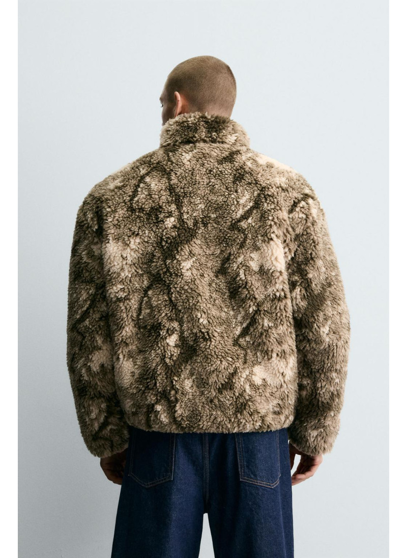 КУРТКА ИЗ ИСКУССТВЕННОЙ ОВЧИНЫ С ПРИНТОМ КУРТКА ИЗ ИСКУССТВЕННОЙ ОВЧИНЫ С ПРИНТОМ