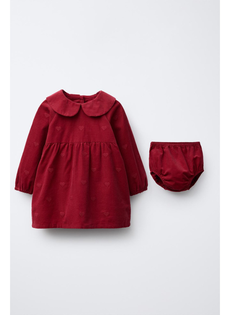 ПЛАТЬЕ И ТРУСИКИ ИЗ ВЕЛЬВЕТА С ВЫШИТЫМИ СЕРДЕЧКАМИ ПЛАТЬЕ И ТРУСИКИ ИЗ ВЕЛЬВЕТА С ВЫШИТЫМИ СЕРДЕЧКАМИ