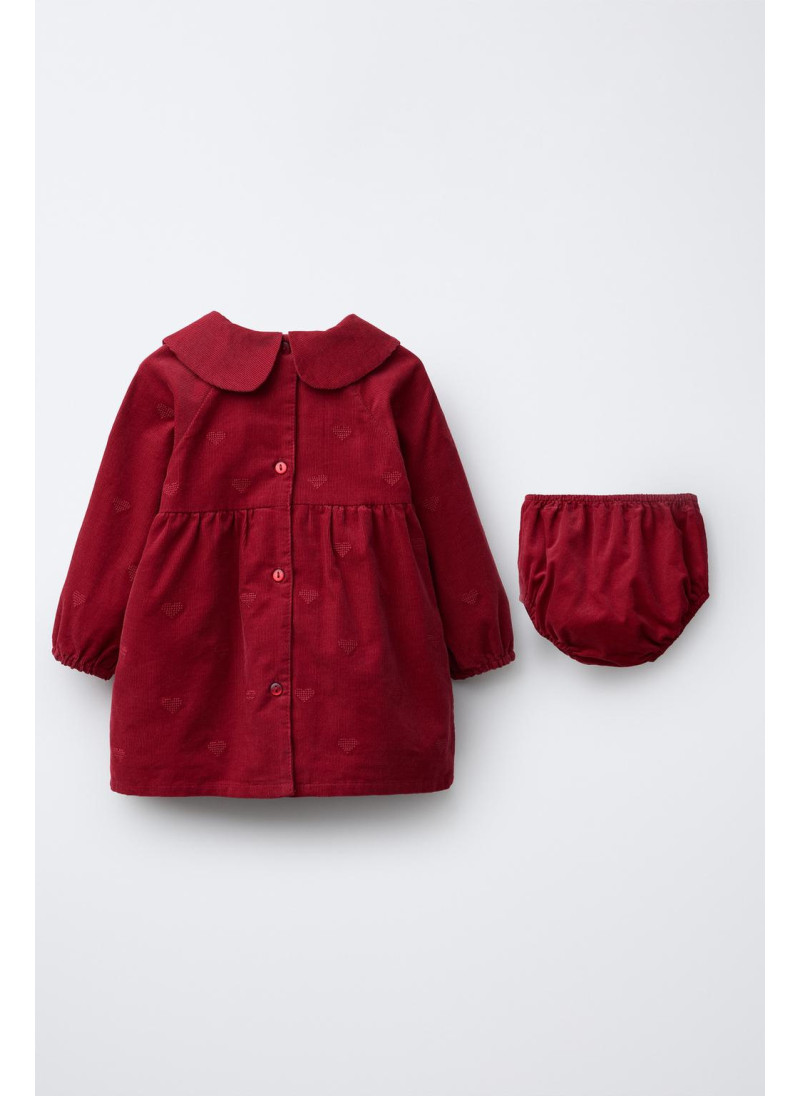 ПЛАТЬЕ И ТРУСИКИ ИЗ ВЕЛЬВЕТА С ВЫШИТЫМИ СЕРДЕЧКАМИ ПЛАТЬЕ И ТРУСИКИ ИЗ ВЕЛЬВЕТА С ВЫШИТЫМИ СЕРДЕЧКАМИ