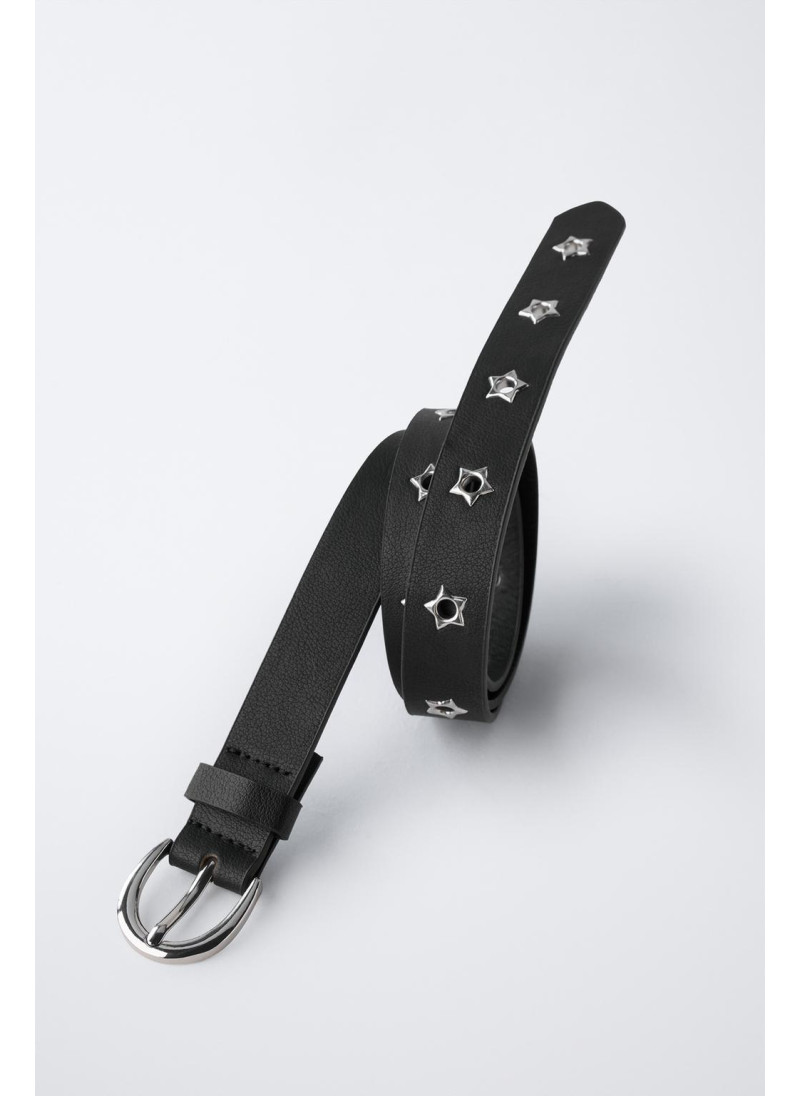 РЕМЕНЬ ИЗ ИСКУССТВЕННОЙ КОЖИ СО ЗВЕЗДНЫМИ ЛЮВЕРСАМИ РЕМЕНЬ ИЗ ИСКУССТВЕННОЙ КОЖИ СО ЗВЕЗДНЫМИ ЛЮВЕРСАМИ