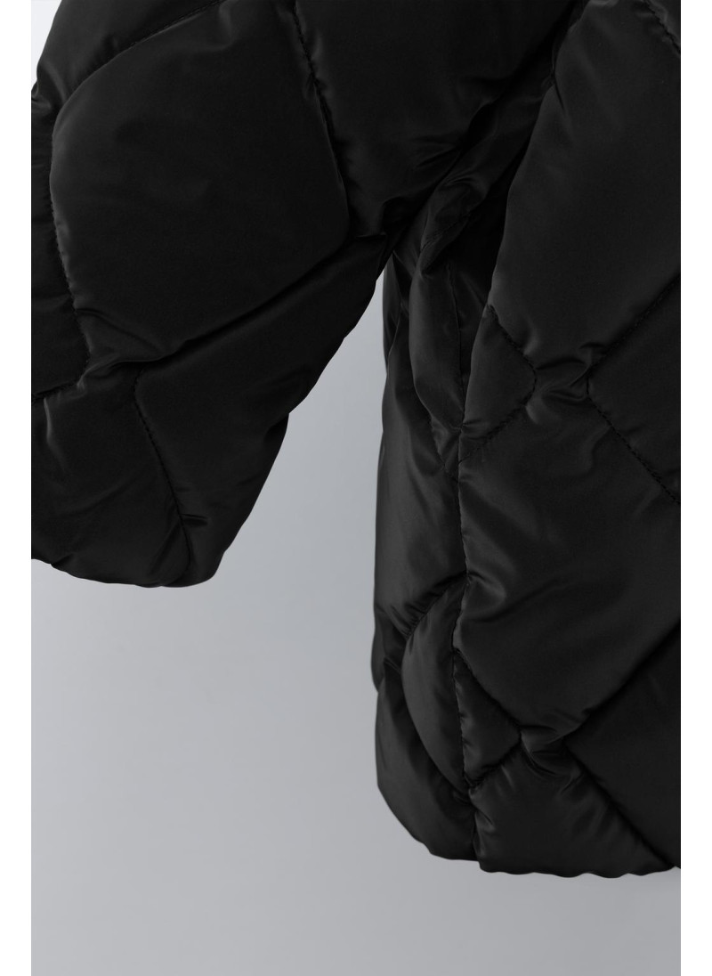 ДЛИННОЕ СТЕГАНОЕ ПАЛЬТО С РЕЗИНОВЫМ ПОКРЫТИЕМ ДЛИННОЕ СТЕГАНОЕ ПАЛЬТО С РЕЗИНОВЫМ ПОКРЫТИЕМ