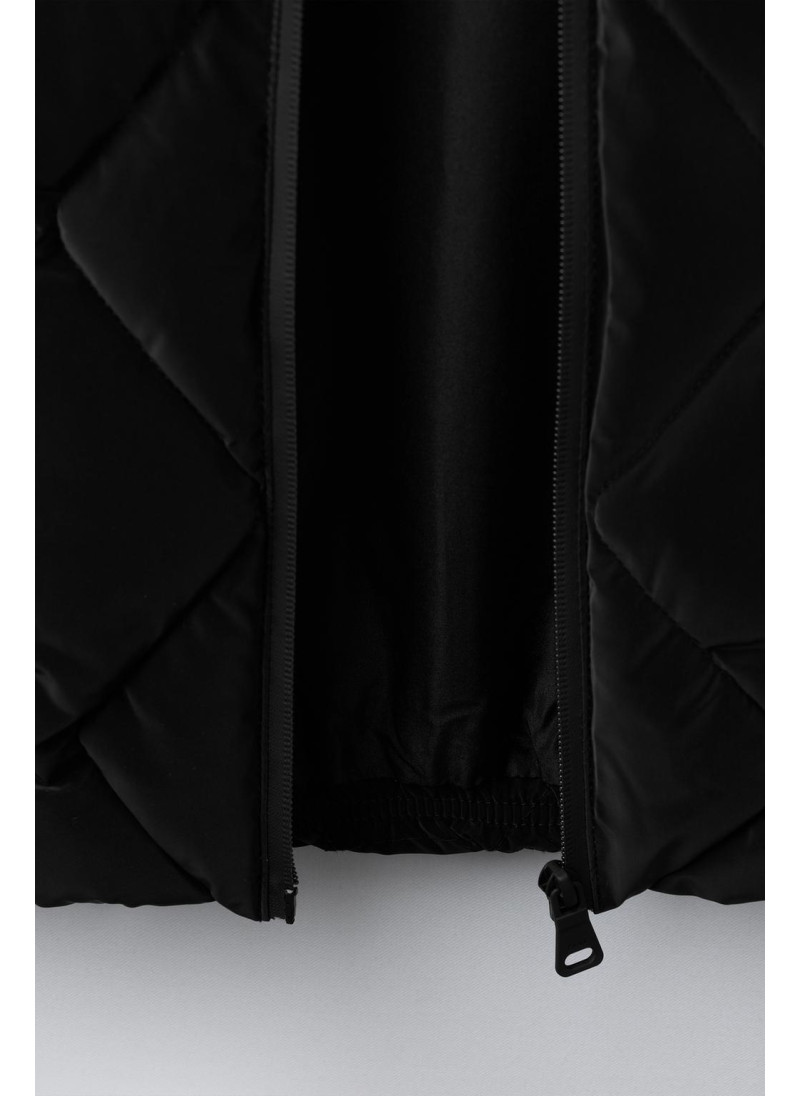 ДЛИННОЕ СТЕГАНОЕ ПАЛЬТО С РЕЗИНОВЫМ ПОКРЫТИЕМ ДЛИННОЕ СТЕГАНОЕ ПАЛЬТО С РЕЗИНОВЫМ ПОКРЫТИЕМ