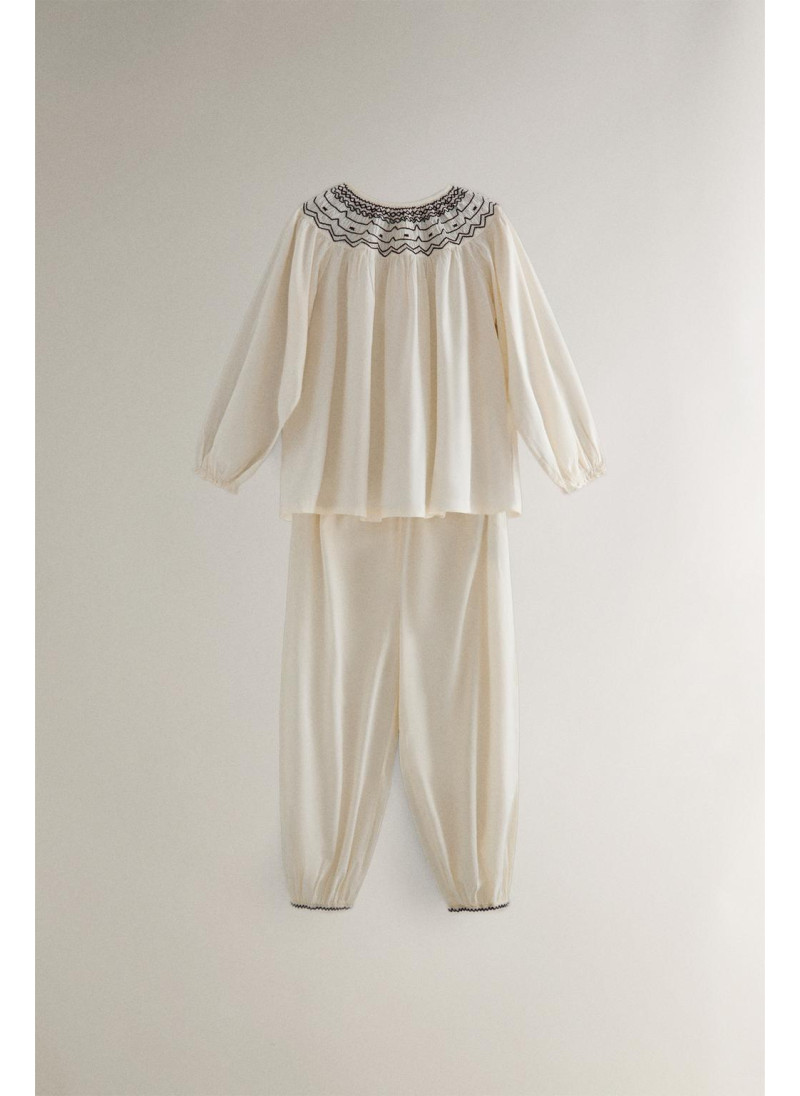 Рубашка сборкой на рождество Рубашка сборкой на рождество