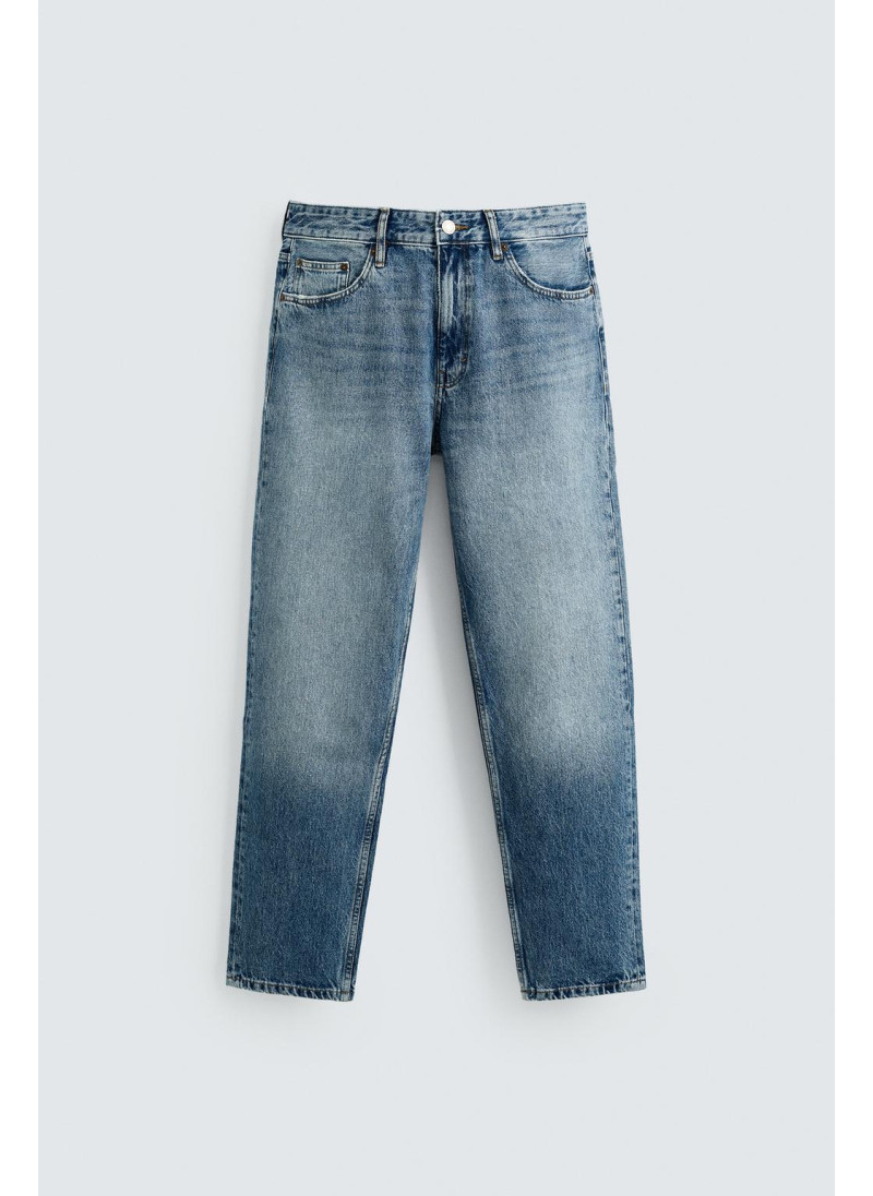 Джинсы с узкими бедрами и зауженными штанинами Джинсы с узкими бедрами и зауженными штанинами