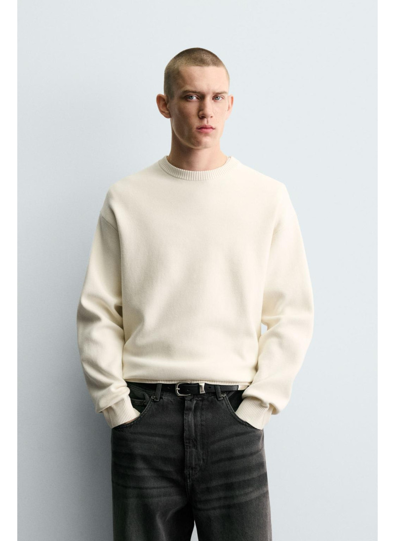 Мягкий свитер с текстурой Мягкий свитер с текстурой