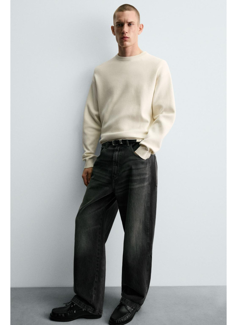 Мягкий свитер с текстурой Мягкий свитер с текстурой