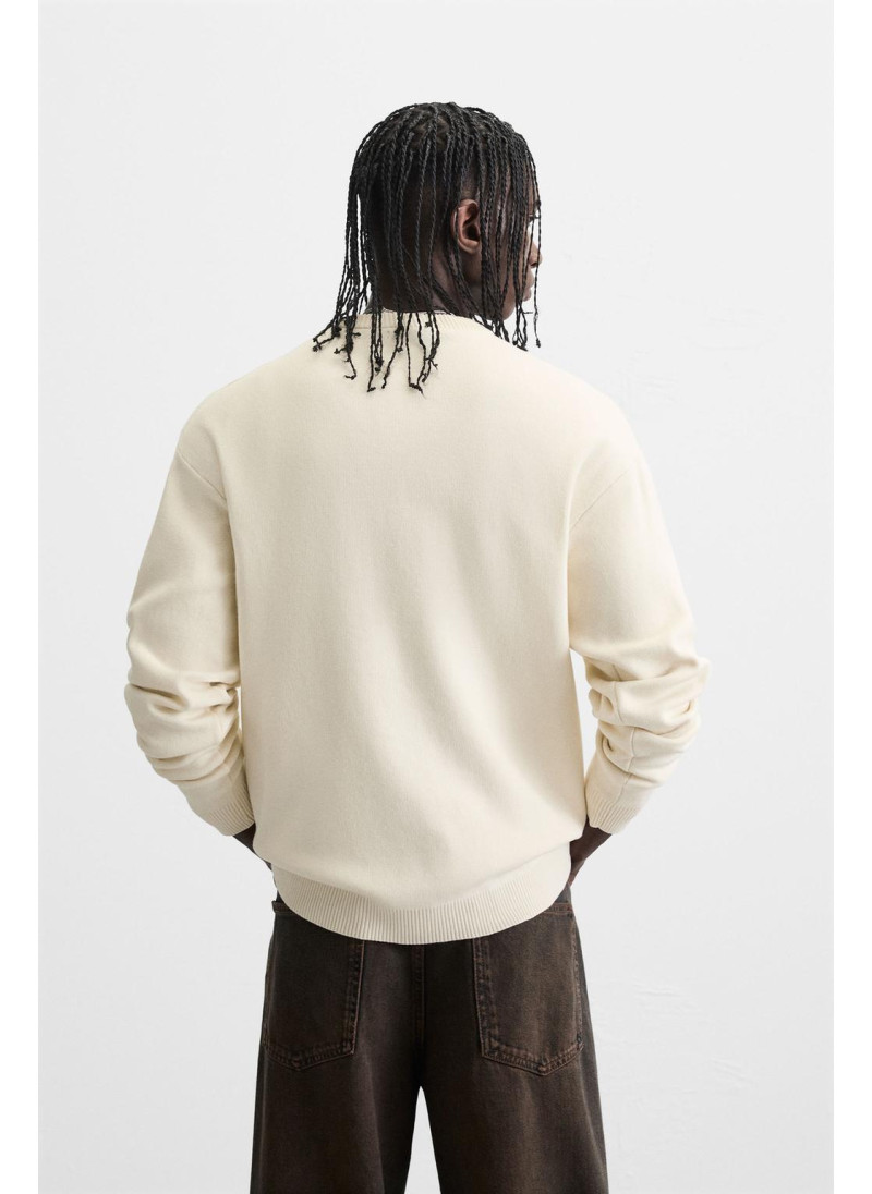 Мягкий свитер с текстурой Мягкий свитер с текстурой