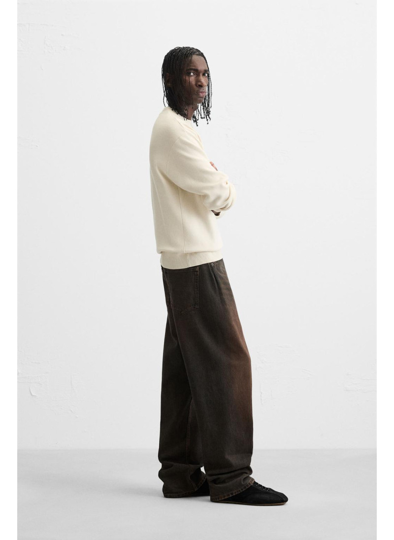 Мягкий свитер с текстурой Мягкий свитер с текстурой