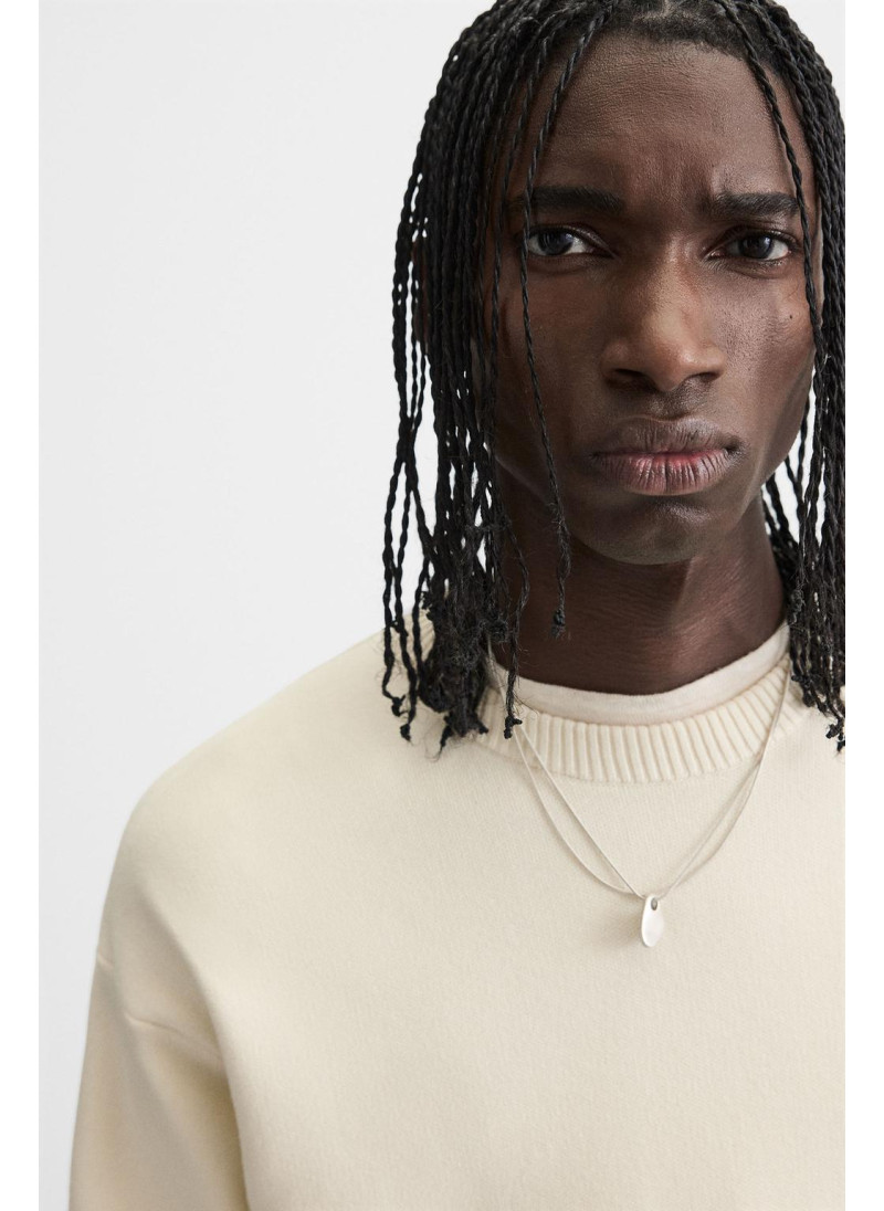 Мягкий свитер с текстурой Мягкий свитер с текстурой