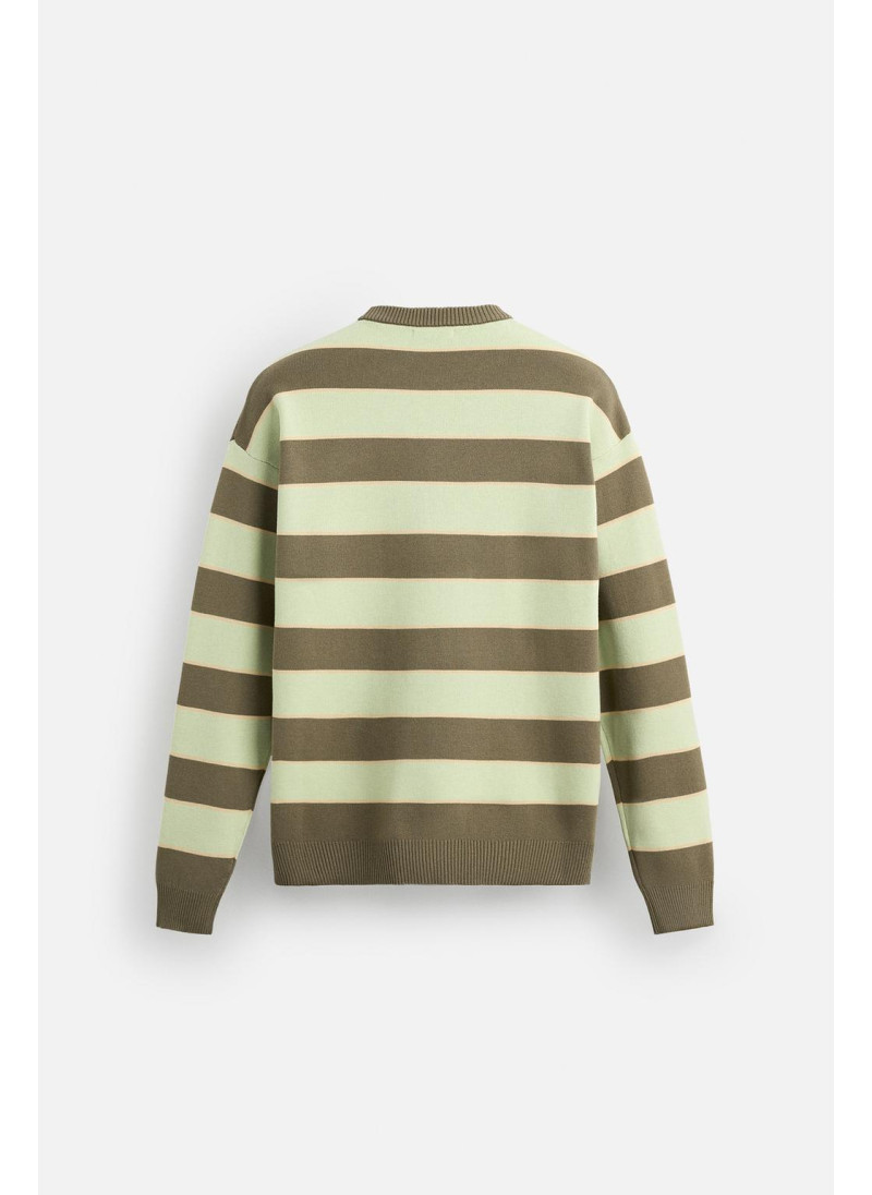 Мягкий свитер с текстурой Мягкий свитер с текстурой