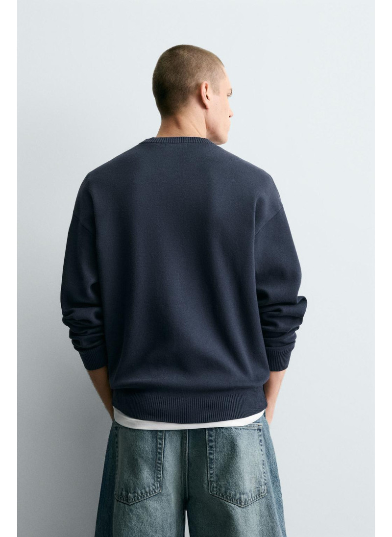 Мягкий свитер с текстурой Мягкий свитер с текстурой