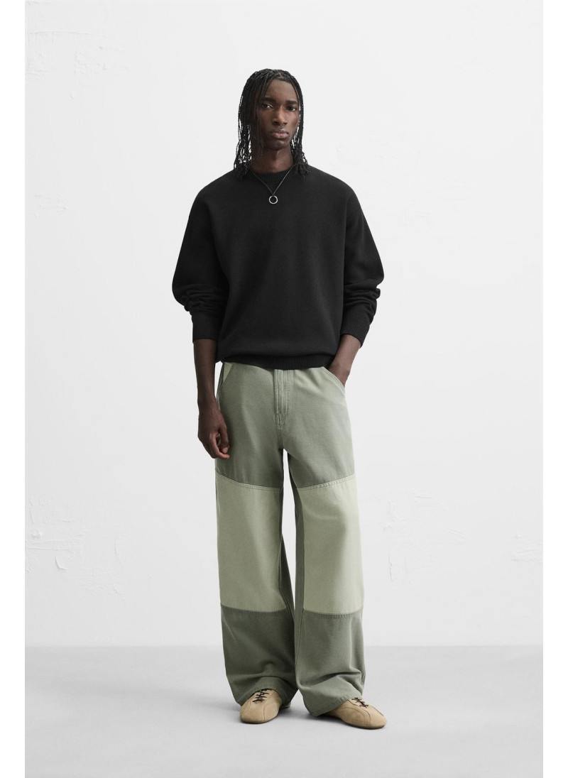 Мягкий свитер с текстурой Мягкий свитер с текстурой