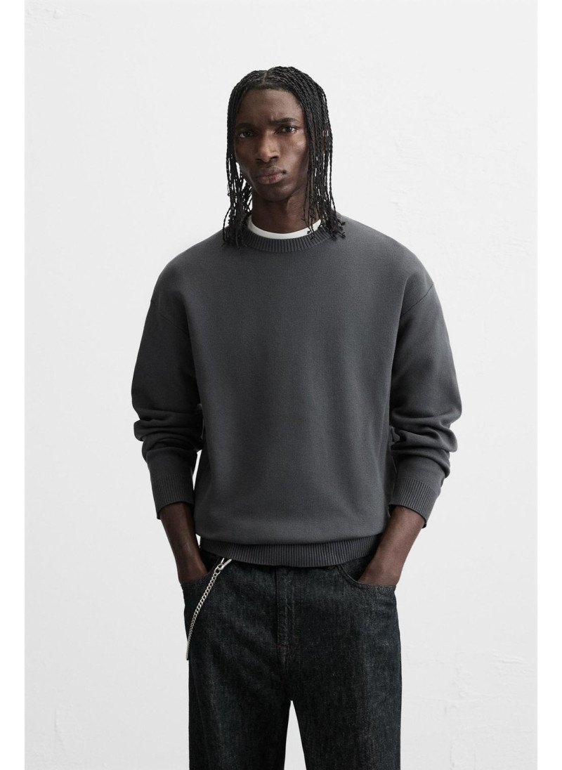 Мягкий свитер с текстурой Мягкий свитер с текстурой