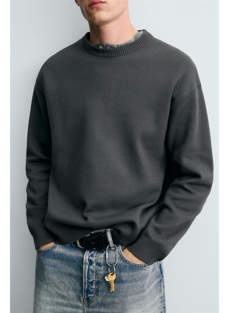 Мягкий свитер с текстурой Мягкий свитер с текстурой