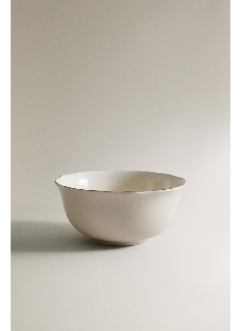 Фарфоровая чаша с волнисты�...