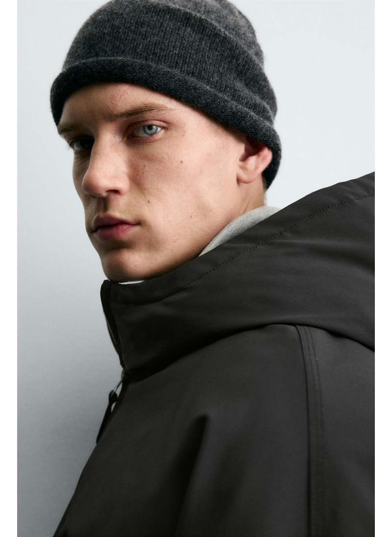 Техническая стеганная куртка Техническая стеганная куртка