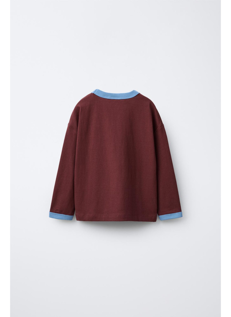 Набор из двух простых футболок с контрастными оборками Набор из двух простых футболок с контрастными оборками